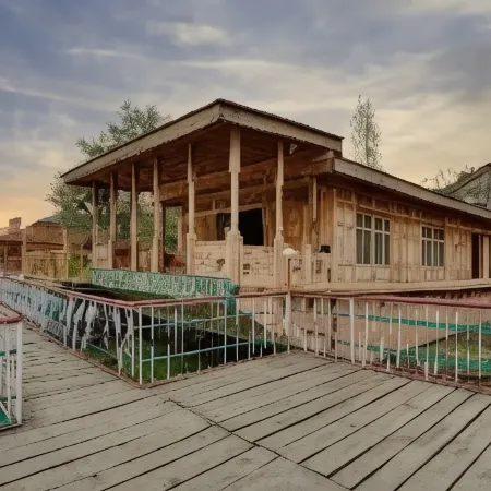 Prince of Kashmir Luxury Houseboat