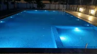 Bodhgaya Regency Hotel - piscina
