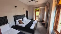 Rumaisa Hotel - Beach