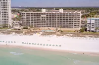 Relax on Your Balcony with a Stunning View of the Gulf. - อ่างจากุชชี่