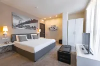 Opera Suite Hotel