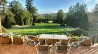 Domaine des Thomins - Bed and Breakfasts