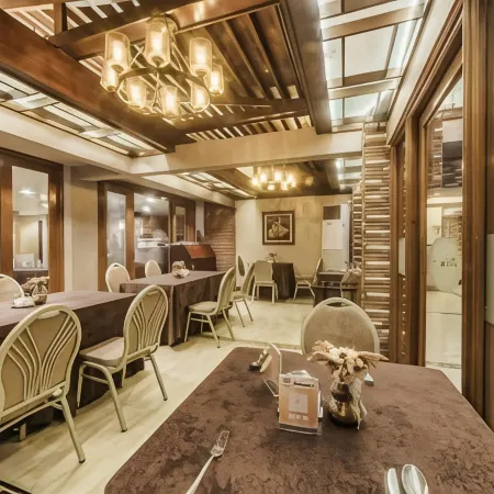 Villa Caceres Hotel