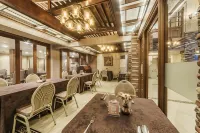 Villa Caceres Hotel