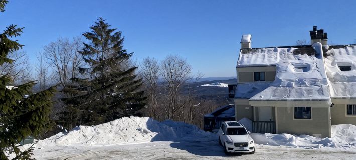 Renovated Luxury 4 Bedroom 3.5 Bath Okemo Trailside Hotels in Ludlow