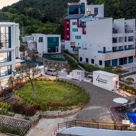 Geoje Island Four Season Pension