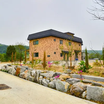 Yongin Unhak Pension Hotel in zona Tempio Wawoojeong
