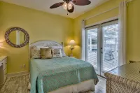 5 Bdrm, 4 Bath - Private Pool, Outdoor Lounge and Dining Area - 4 King Beds! - Private Pools