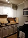 Studio walking distance to Stadium & Nightlife! - Condos