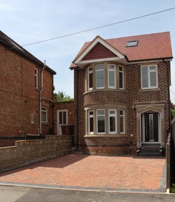Newly Refurbished Modern 4 Bed Detached House - balcon