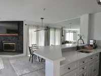 Newly Renovated 2BR - walk to lift;  walk to Stratton Village; easy parking Hotels in Stratton Mountain