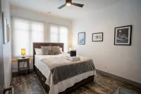 Two Bedroom Loft in Fernie's Historic Downtown - Wifi