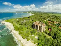 Oceanfront Penthouse,Stunning Exquisitely Maintained,Amazing Sunsets, Hot Tub - 4-Star