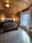 Charming Farmhouse in Oneonta, NY, 2 Mins away from Cooperstown All Star Village - WiFi