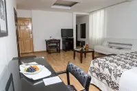 Hotel Bolivar Plaza - Airport Shuttle