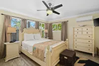 3 Bedrooms with Baths, Air Conditioning and Heated Pool Near Grand Hyatt. - Badekar