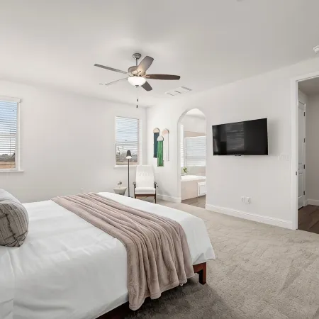 Brand New, Pool, Game Room, BBQ, 2 King Suites!