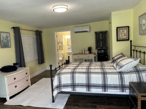 Barrow Bungalow Near Big House, Fishing, Downtown Tavares, the Pavilion, Mt Dora - 3-Star