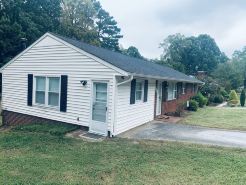 Little Granny's House - 3 Bedroom, 1 Bath