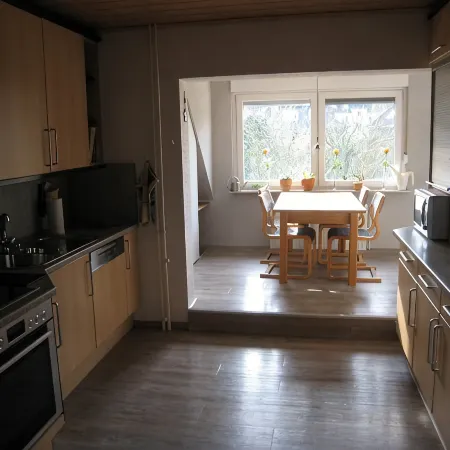 2.5 km to the city center.  Vacation apartment in a quiet location.