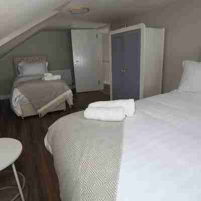 14 Chamberlain Street, Derry: Epic Location Rooms