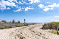 Newly Renovated Condo! Ocean View, Steps to beach, pool, private balcony,A/C - 4-Star