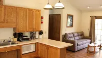 Stones Throw from Giant City Park, Wineries, Hiking, Biking, Hunting and more. - Chalets