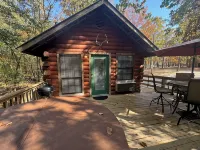 4 Moose Lodge ROMANTIC Log Cabin in the woods. Hot Tub & Wood Burning Fire Place - Swimmingpools