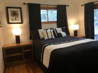 Lake house for 8, all seasons! Large deck overlooking the water - 무료 와이파이