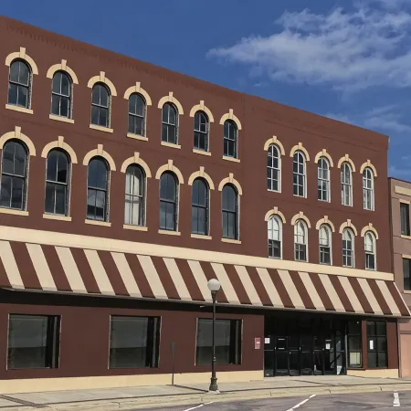 Cozy 1 bedroom apartment located in beautiful downtown New Ulm Mn.