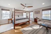 Farmhouse-Retreat Horses, Grapes & Orchards - 4-Star