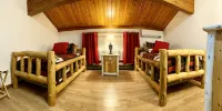 Unique Adirondack Estate on Hudson River - near Gore Mountain & Lake George - Wifi