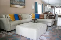 Just 18 mins from The Augusta National Golf Course and just 3 mins from SRP Park - 4성급