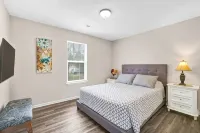 Modern Monroe Home, Close to CLT - 3-Star