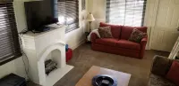 Heart of the Falls! Cozy for 2, Spacious for 8, Close to everything! -  Privatzimmer