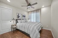 NEW! Mountainside Luxury Cottage 1—LOCATION! LOCATION! - 4-Star