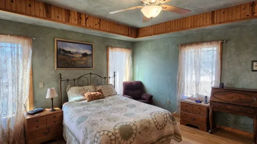 Secluded pet friendly hill country home on 7 acres. - 2 星級