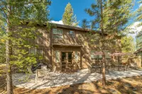 Luxury 7 Br Home / Hot Tub / Sharc Passes / AC / Wi Fi / Bikes - Butik