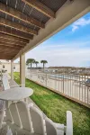 Ocean Front Beach Den -Near Mayo Clinic - 4-Star