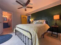 “The Clementine” Boho Home in Orlando’s Food Scene - 방갈로