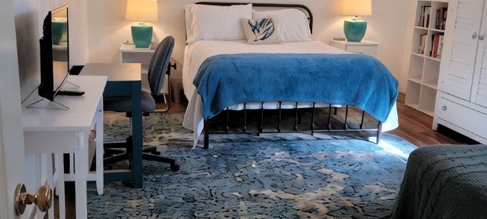 Beautifully furnished, spacious, comfortable. 1 block to campus. Ξενοδοχεία στην πόλη Laramie