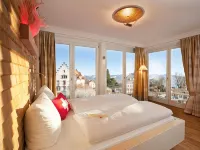YachtHotel Helvetia Spa- Und Wellnessdomizil - Parvekkeita