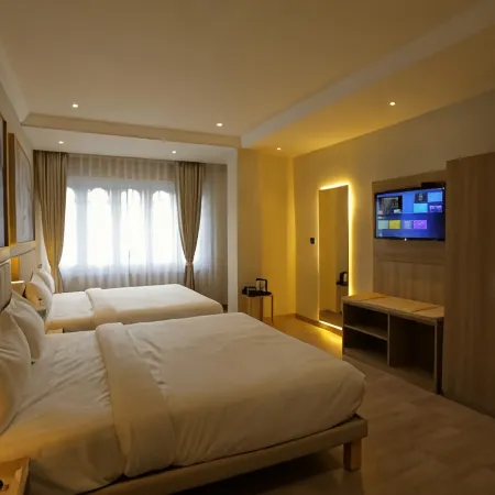 Hotel City Express by downtown