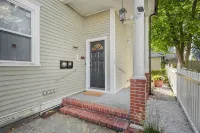 Updated, Historic District, Walk to Waterfront. Pet-Friendly! Sleeps 12 - 3-Star
