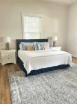 Spacious Downtown Living - 3-Star