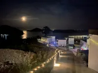 Namhae Sulliwa Caravan Pension - مبيت وإفطار