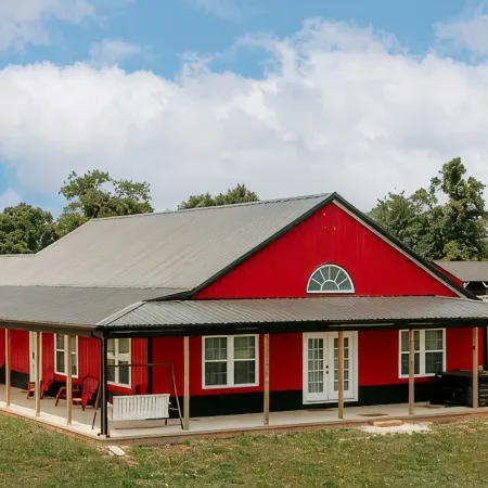 Red River Ranch Retreat- HOT TUB, Views, Pond- Near RRG