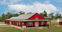Red River Ranch Retreat- HOT TUB, Views, Pond- Near RRG - Wifi