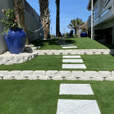 Beach Front/Heated Pool/Spa. Ocean Views, Umbrella+Lounger for Beach, Balconies