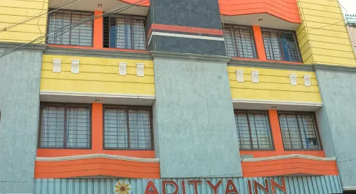 Aditya Inn - 3 Sao